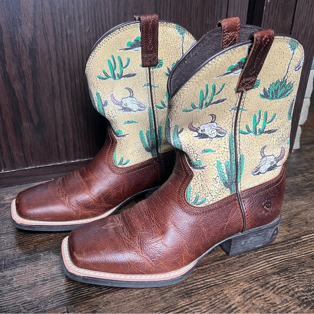 Ariat Kids Round Up Wide Square Toe Western Cowboy Work Boots Size 4